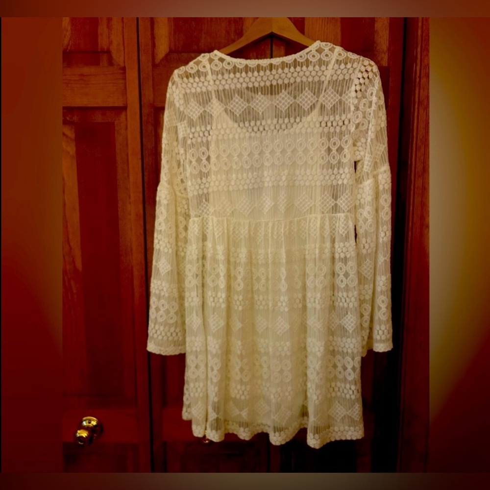 Romeo & Juliet Couture White/Ivory Women’s Boho Bohemian Lacy Flowy Sz S Dress - Picture 9 of 13